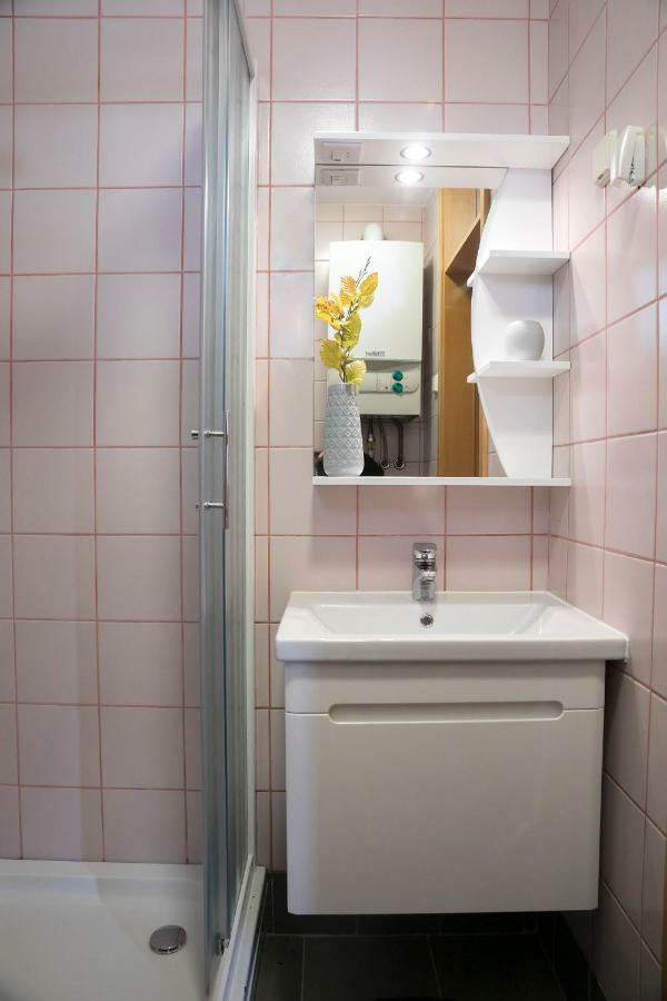 Apartma Spelca Banovci Exteriör bild